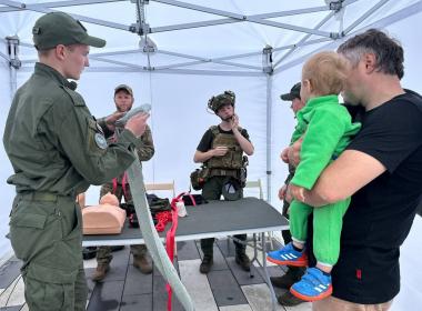 Курсанты Центра «ВОИН» встретились с врио губернатора Свердловской области Денисом Паслером