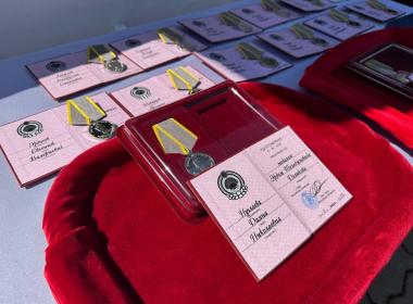 Три инструктора Центра «ВОИН» в Калмыкии награждены медалью Эрдни Деликова