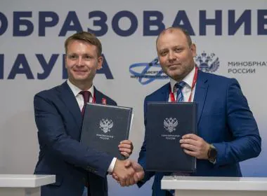 Более тысячи человек посетили площадку Центра «ВОИН» в первый день ВЭФ-2025