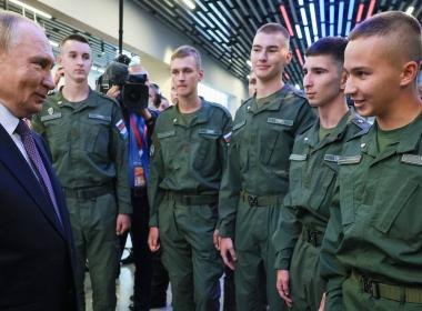 Владимир Путин поддержал идею открыть Центр «ВОИН» в каждом регионе России