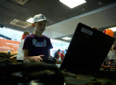 Участники форума «Образование-2025» посетили патриотическую площадку от Центра «ВОИН»